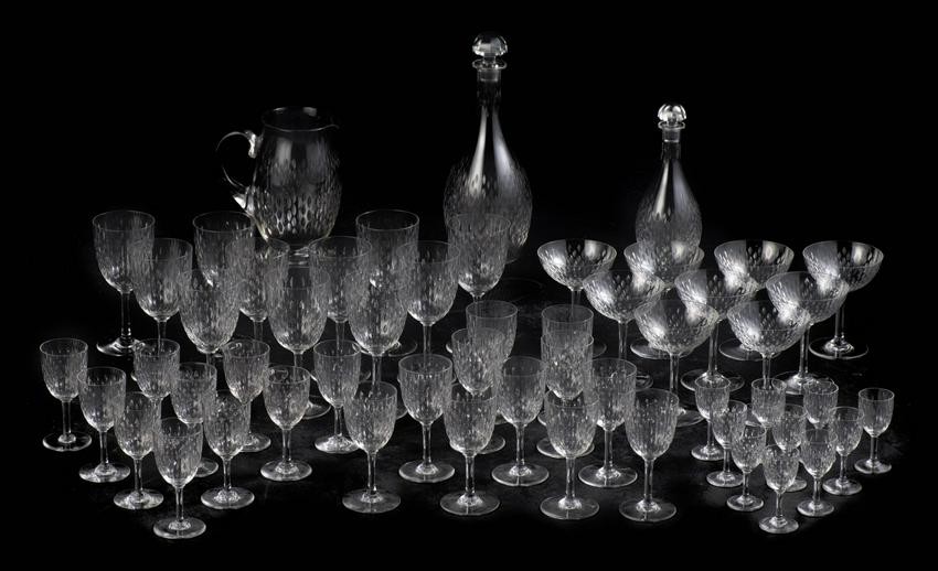 Baccarat, service de verres en cristal taillé modèle