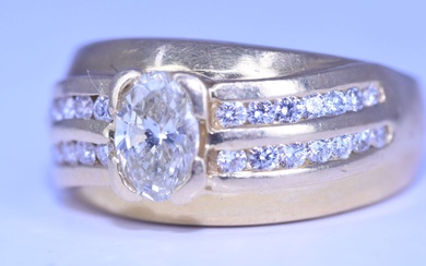 Bague classique sertie d'1 diamant ovale fancy light yellow de +- 1.00ct. pureté : SI...