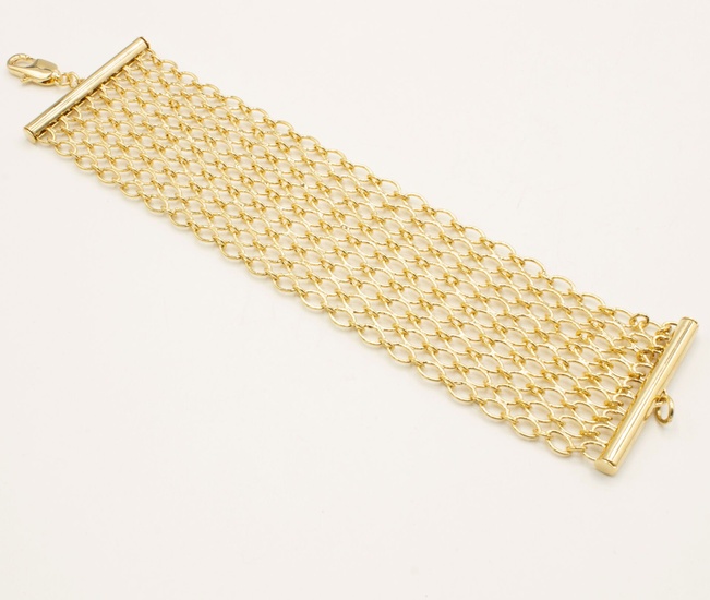 Bracelet manchette en résille plaqué or. Long. 16,5 cm. Très belle qualité, 5 microns. -...