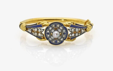 Bracelet with diamonds, pearl and enamel France, circa