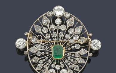 Brooch with central emerald and old and Dutch cut