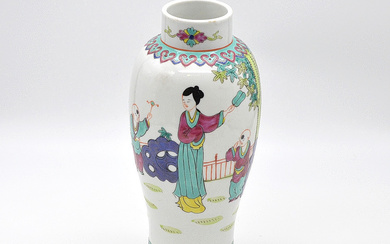 CHINESE VASE, FAMILLE ROSE, CHILDREN PLAYING IN THE GARDEN, AROUND 1950, CHINA.