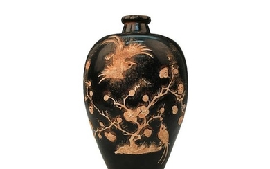 Chinese Ding Ware Engraved Design Meiping Vase
