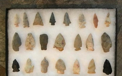 Collection of Archaic Missouri American Indian Arrowheads, Projectile Points