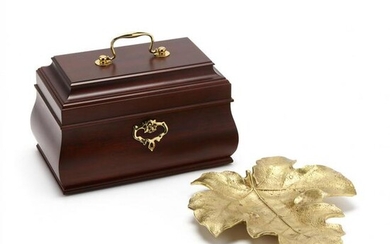 Colonial Williamsburg Jewelry Box and Leaf Dish