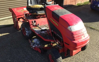 Countax C400H Hydrostatic Ride on Lawnmower / Lawn Tractor with 14HP Briggs & Stratton Engine..