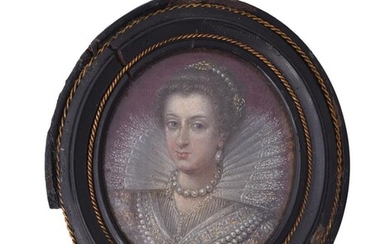 English School (late 16th/early 17th century), A lady, dressed for court, wearing white dress