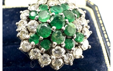 Fine 18ct white gold diamond & emerald ring diamond est 1.5c...
