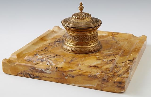 French Gilt Bronze and Marble Inkwell/Pen Tray, late