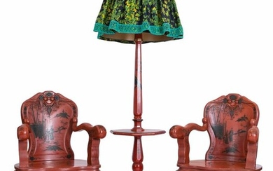 Garniture de salon tripartite et composée comprenant un lampadaire et une paire de fauteuils de sty