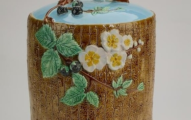 Holdcroft English majolica 'blackberry' cheese keeper