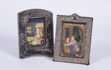Y Indian School, Courting couple, watercolour on ivory, mounted in a silver frame