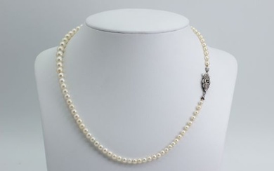 Knotted Pearl Necklace with Silver Clasp 46cm