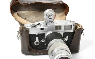 Leica M2 Camera no.1099492 with Leitz Hektor f4.5 135mm...