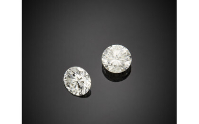 Lot of two round brilliant cut diamonds of ct. 0.53 and ct. 0.51.