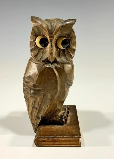 Oswald Moving Eye Owl Clock