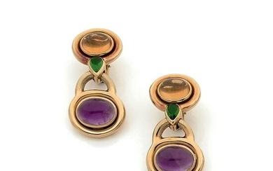 Pair of articulated earrings in 18K yellow gold