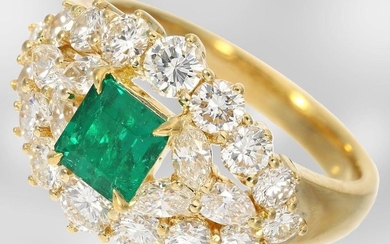Ring: very nice emerald/diamond ring, total approx. 2,34ct,...