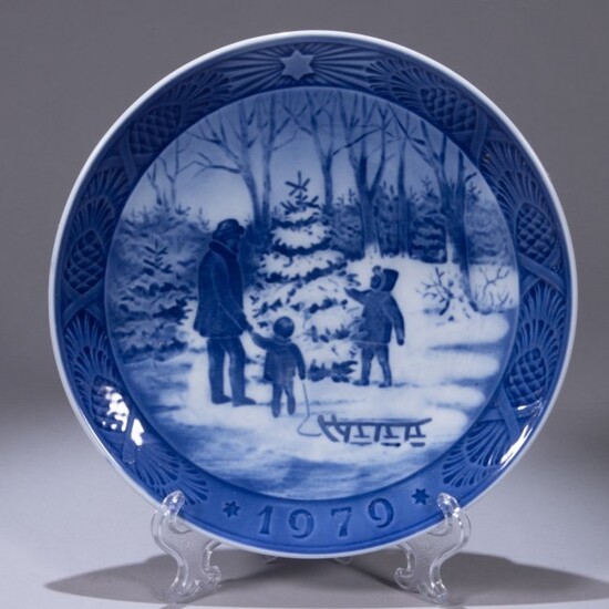 Royal Copenhagen Porcelain 1979 Christmas Plate