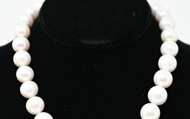 SOUTH SEA PEARL NECKLACE - 18K CLASP