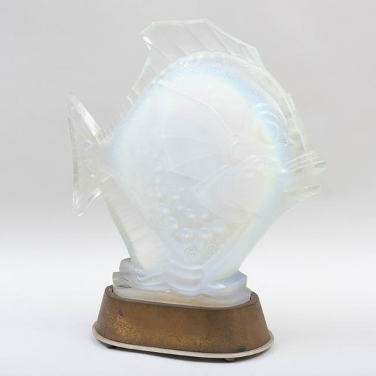 Sabino Art Deco Opalescent Glass Lamp