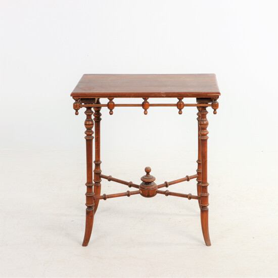 TABLE, colonial style, late 19th century.