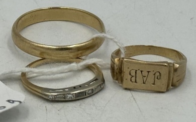 TWO 14K GOLD RINGS AND ONE 10K GOLD RING, 7.6 GRAMS. SIZES 11, 5.5, AND 5.5