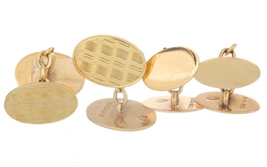 TWO PAIRS OF GOLD CUFFLINKS