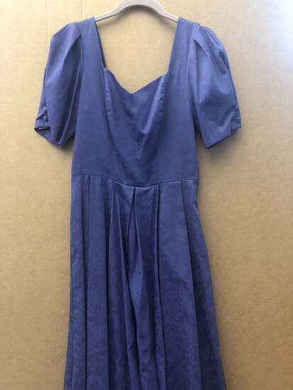 VINTAGE PURPLE SHORT-SLEEVE DRESS WITH SIDE ZIPPER AND 3-BOWS ON...