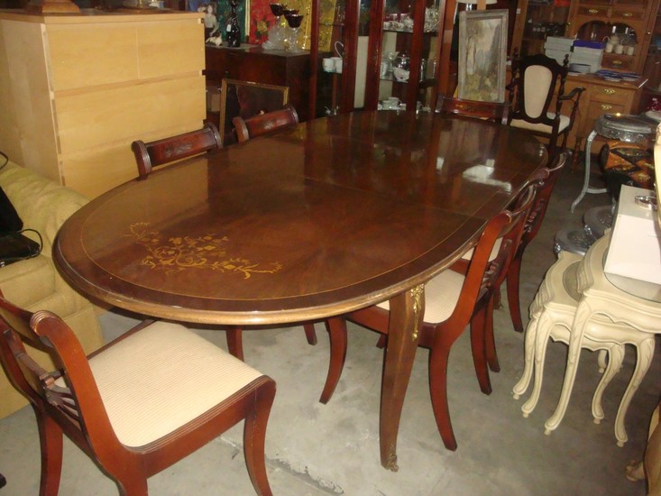 Vintage Extendable Inlaid Marquetry Dining Table with 6 Inla...