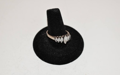Vintage Sterling Silver Rhinestone Ring sz 10