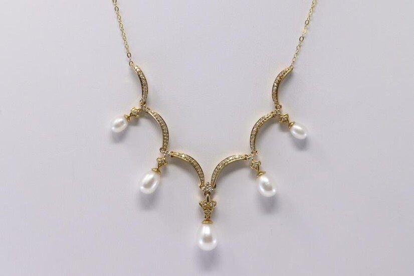 Yellow Gold Pearl Diamond Necklace.