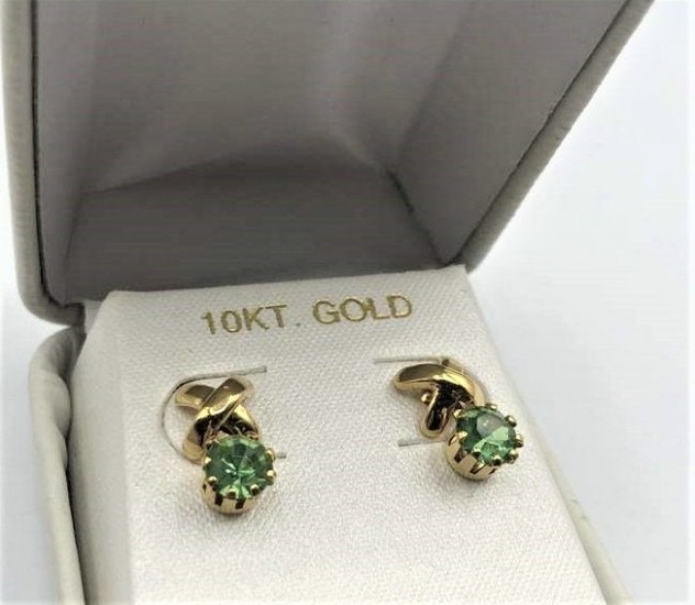 10 K GOLD PERIDOT EARRINGS - Pierced Earrings