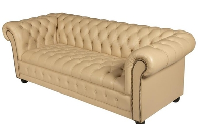 Chesterfield - Tufted Leather Sofa