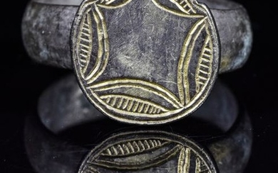 CRUSADERS PERIOD SILVER RING WITH PENTAGRAM