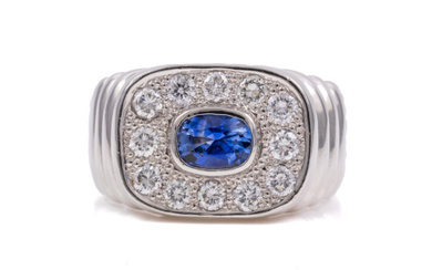 1.37ct Sapphire & Diamond Mens Ring 42g