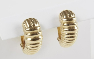 14K Shell Pattern Earrings