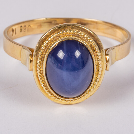 14kt Yellow Gold and Synthetic Star Sapphire Ring