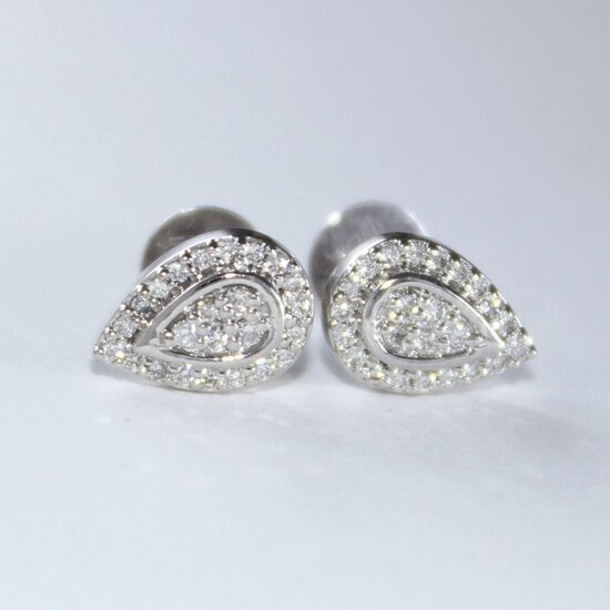 18 K / 750 White Gold Diamond Earring Studs