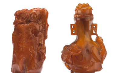 TWO SMALL AMBER CARVINGS, 18TH-19TH CENTURY