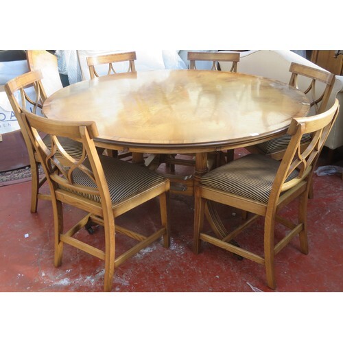 20th century inlaid oak circular topped dining table, on qua...