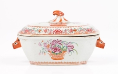 A tureen with cover Chinese export porcelain Poly…