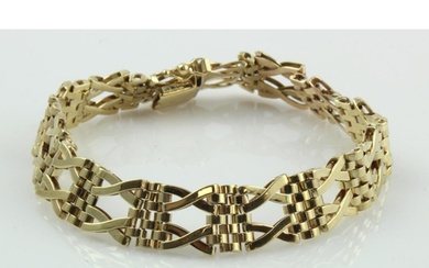 9ct yellow gold crossover and panther linked bracelet, width...