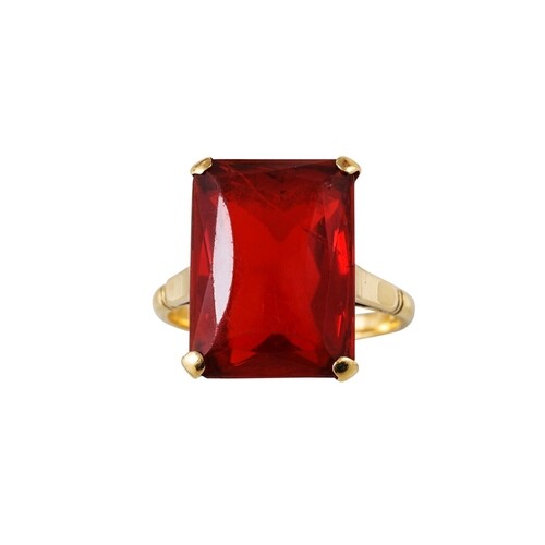 A GEM SET DRESS RING, mounted in 14ct gold