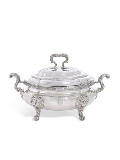 A GEORGE III SILVER SOUP TUREEN AND COVER, MARK OF THOMAS HEMING, LONDON, 1762