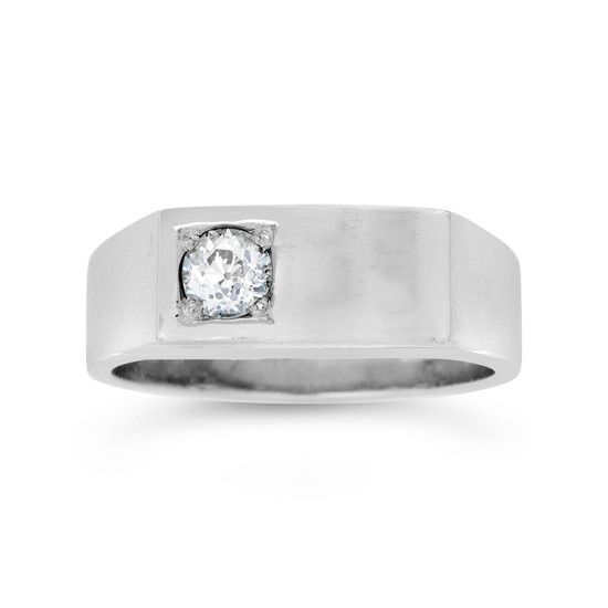 A Gentleman's Diamond and White Gold Ring