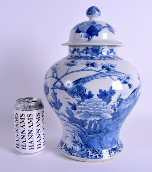 A LARGE 19TH CENTURY CHINESE BLUE AND WHITE VASE AND