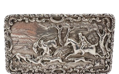 A LARGE SOLID SILVER SNUFF BOX WITH OUTSTANDING DECORATION,...