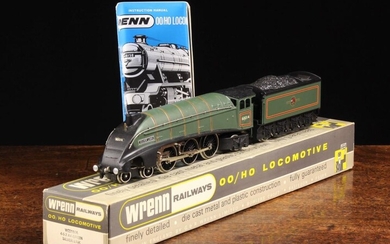 A Rare Wrenn ''Silver Link 60014'' A4 Class BR Green Livery Locomotive W2211/A, in it's original box