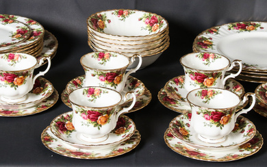 A Royal Albert Old Country Roses dinner set for six...